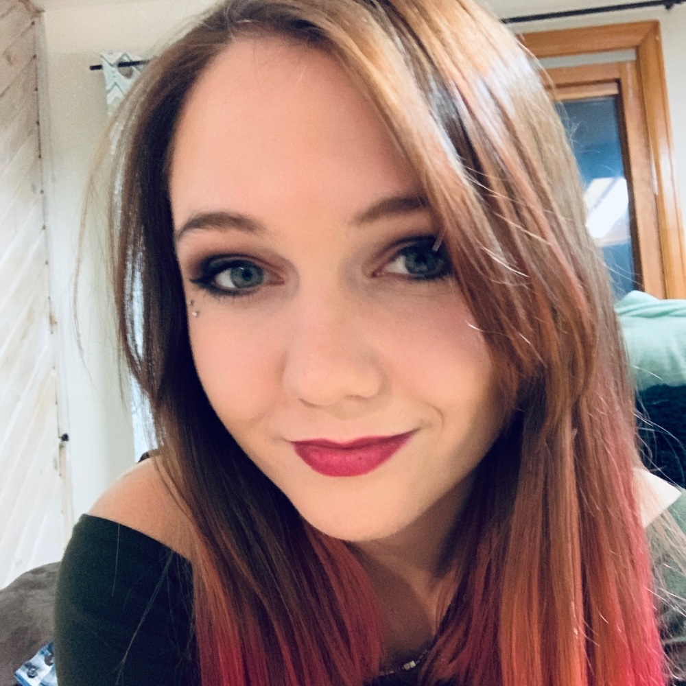 Meet your Posher, Akeisha